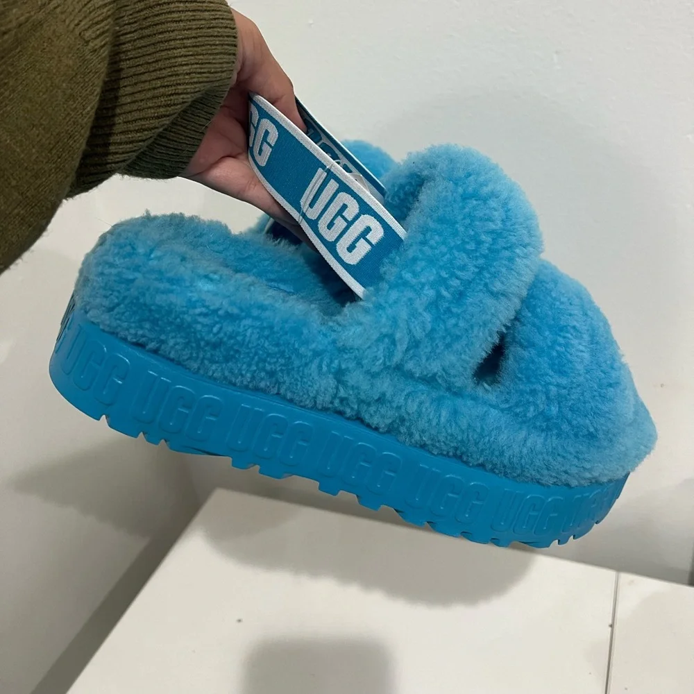 UGG PLATFORMS - Picture 2 of 3